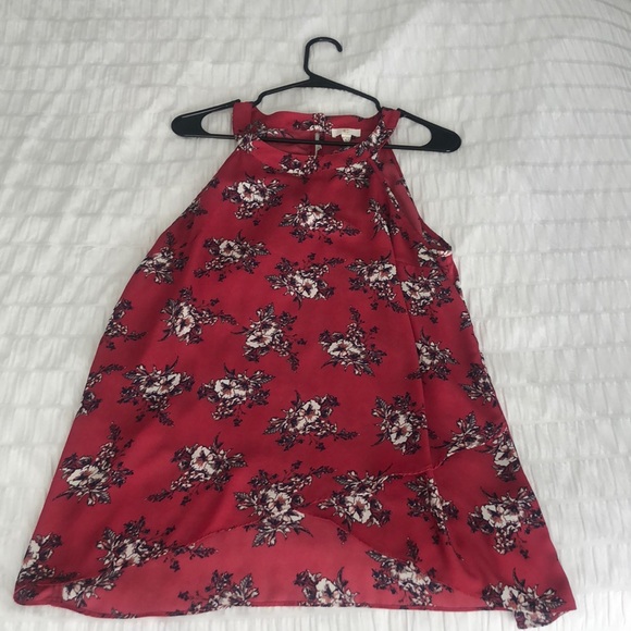 Tops - Sleeveless top with layered front